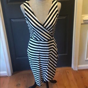 Bodycon sleeveless dress